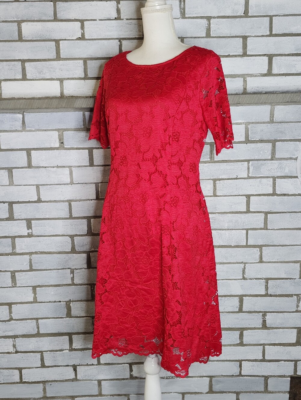 • Apt.9 Women's Short Sleeve Floral Lace Overlay A-Line Dress Size Medium Red